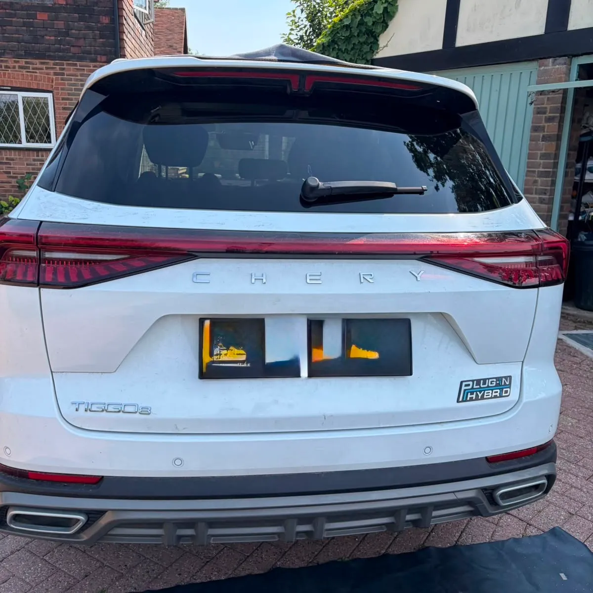 Chery Tiggo 8 — new rear screen fitted